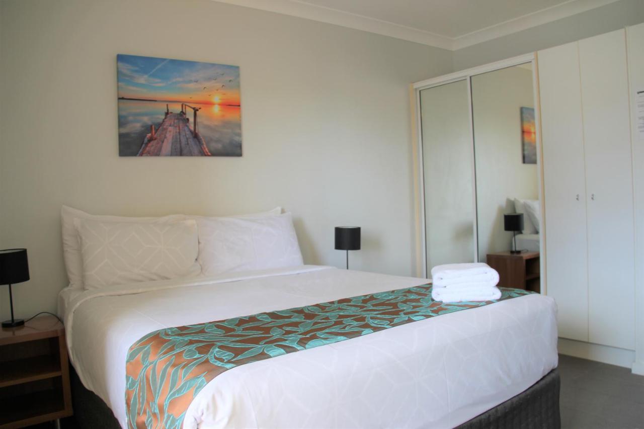 Broadwater Keys Holiday Apartments Gold Coast Exterior photo