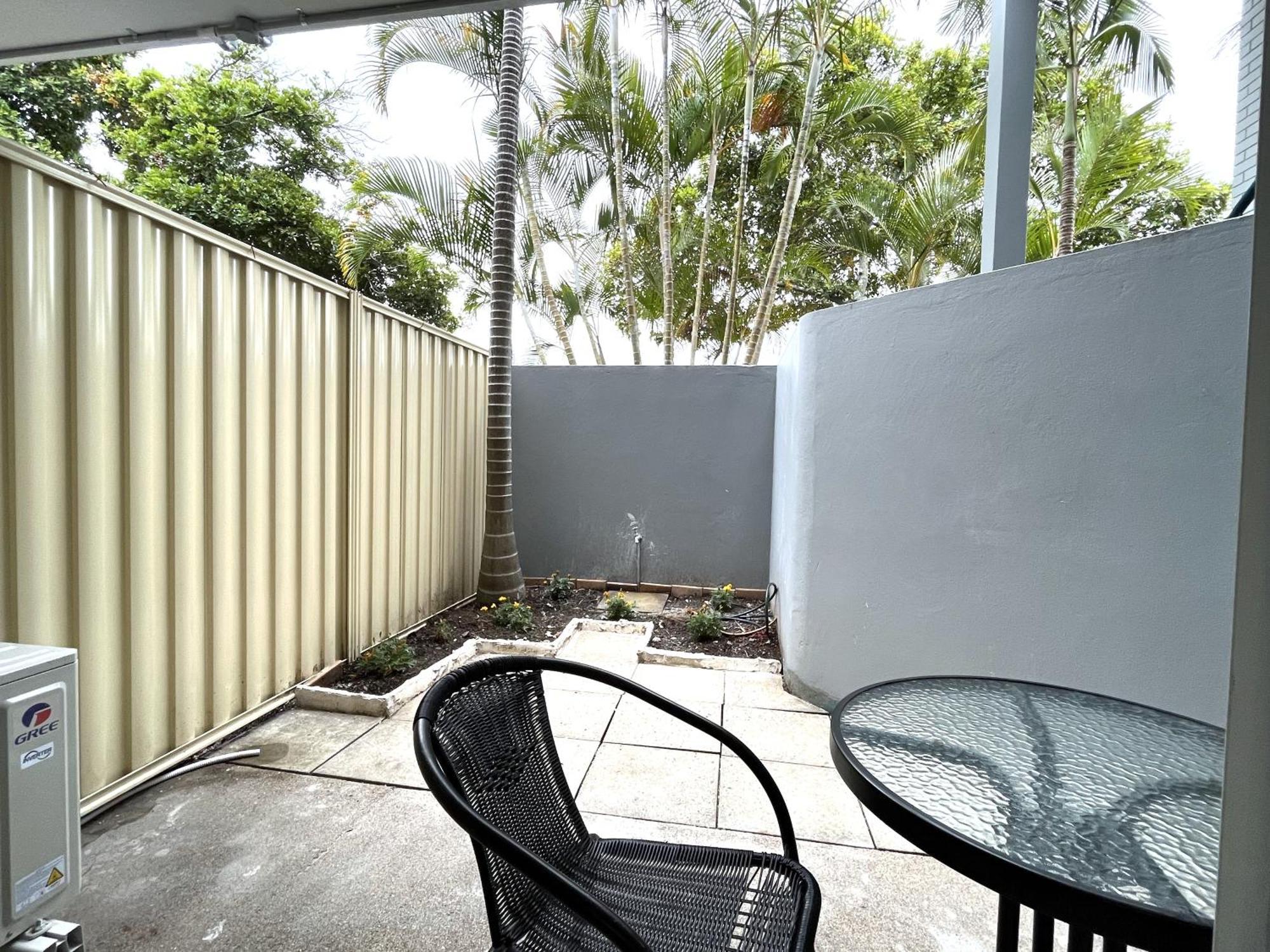 Broadwater Keys Holiday Apartments Gold Coast Exterior photo