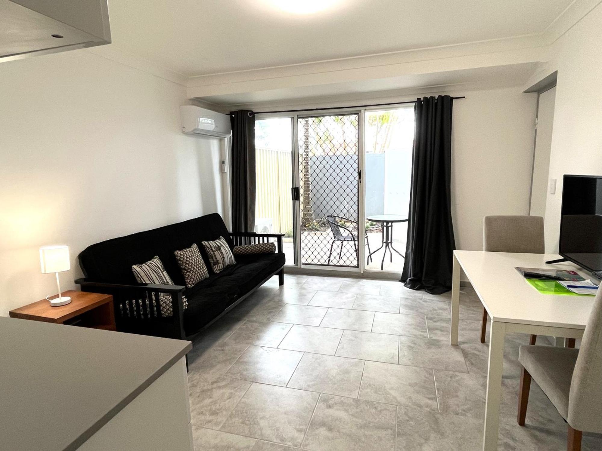 Broadwater Keys Holiday Apartments Gold Coast Exterior photo